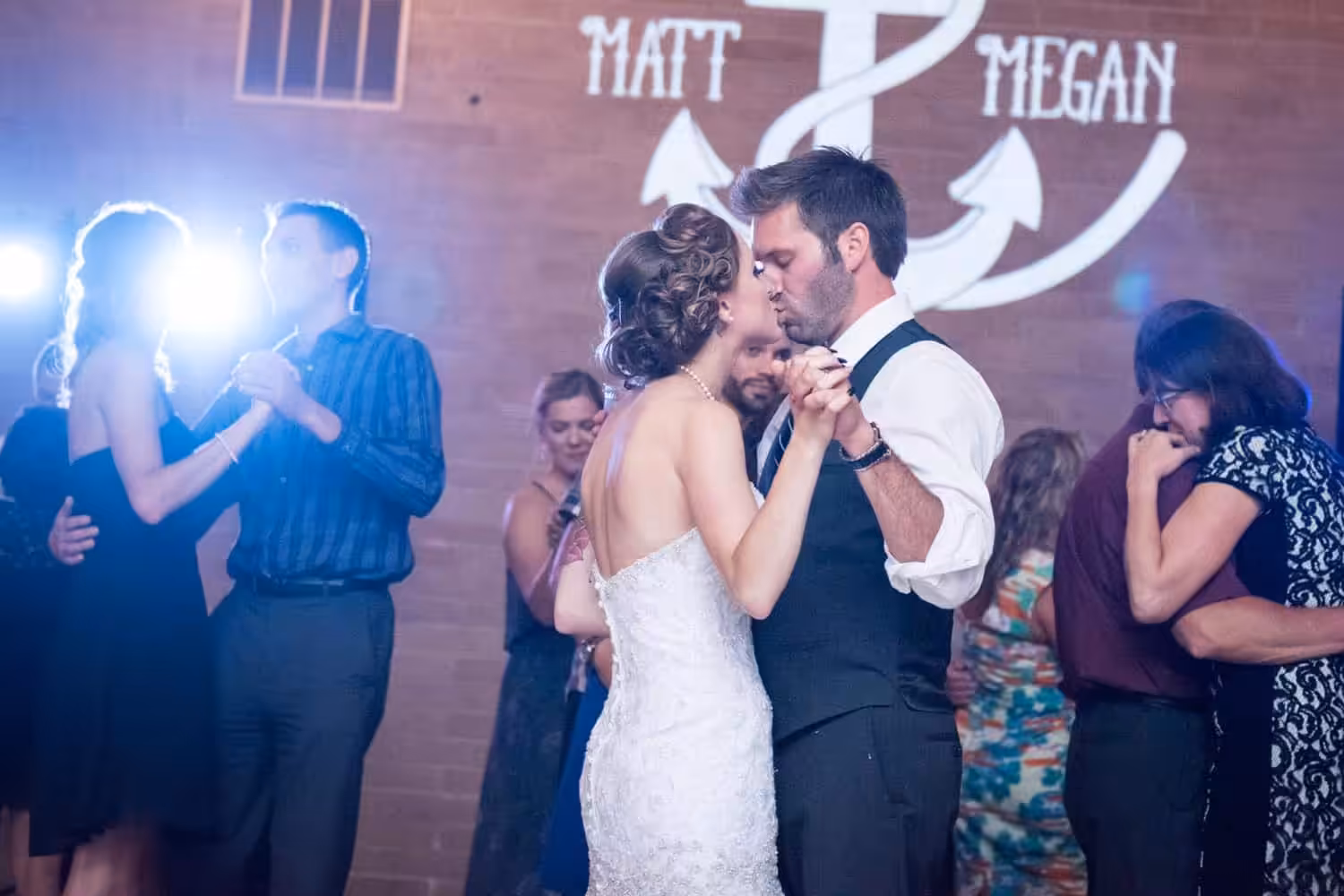 Dancing: The Best Slow Dance Songs